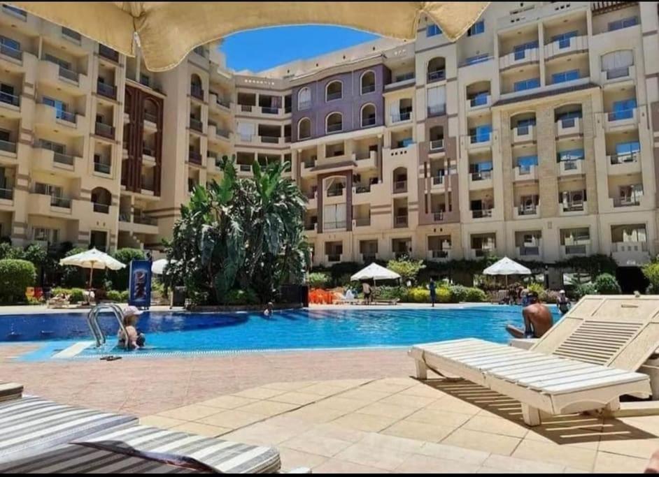 Sunny Studio With 3 Swimming Pools Florenza Хургада Экстерьер фото